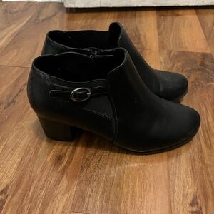 Elegant Black Ankle Boots